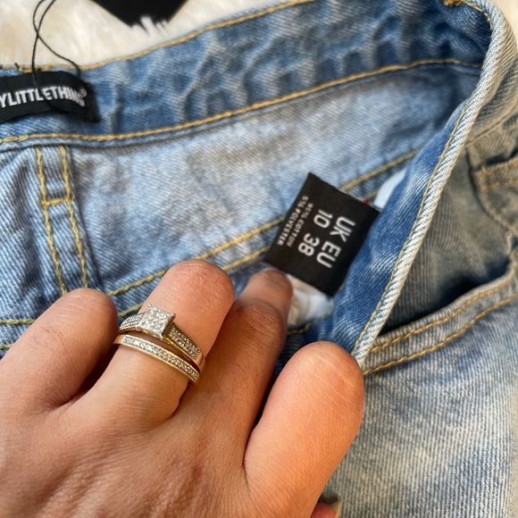 Jeans - Picture 8 of 8